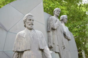 Pamätník národných buditeľov – Ľ. Štúra, J. M. Hurbana a M. M. Hodžu