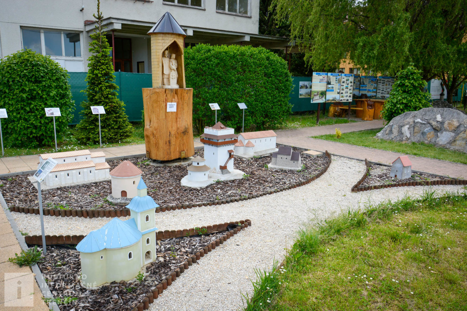 Objekty v Parku miniatúr v Podolí