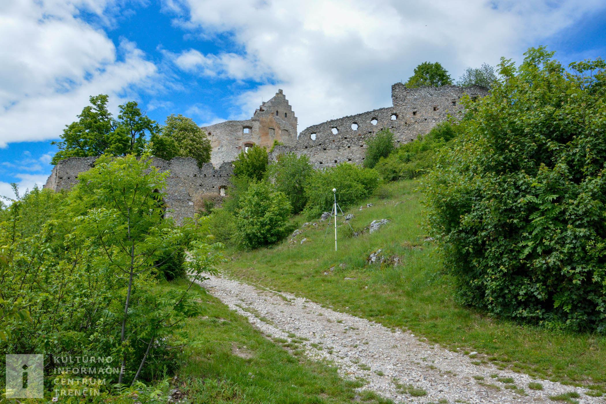 Zrúcanina Topoľčianskeho hradu sa už viac rokov prechádza rekonštrukciou.
