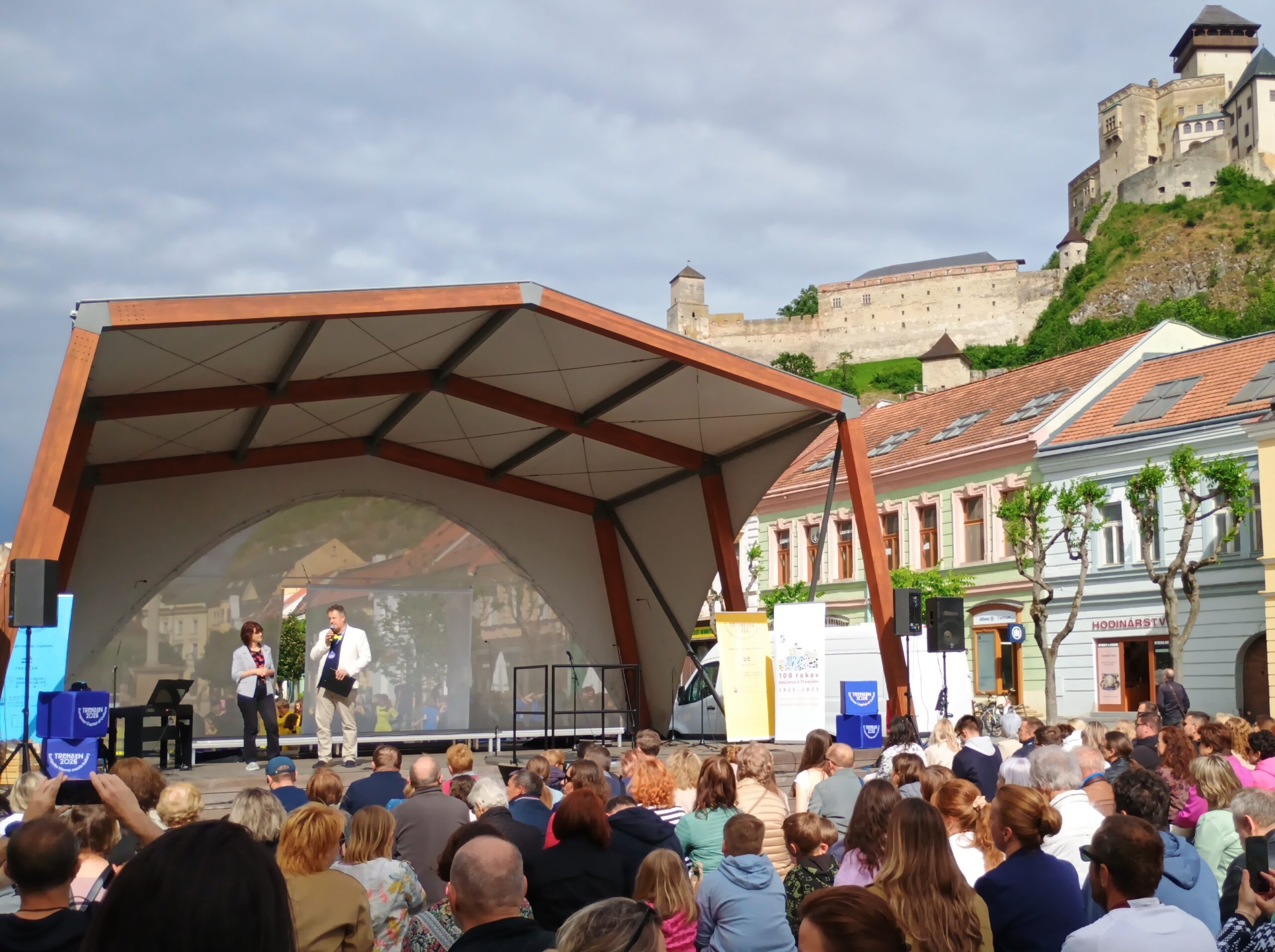 event-image